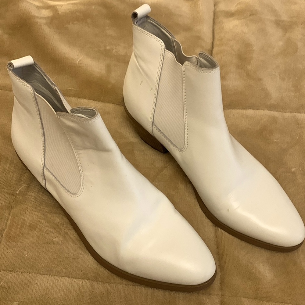 Boots, ankle, size 8, white leather, 2" heel.  Very comfy, worn twice.